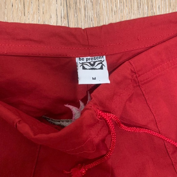 Red Women's Capris with Floral Design - Picture 4 of 4